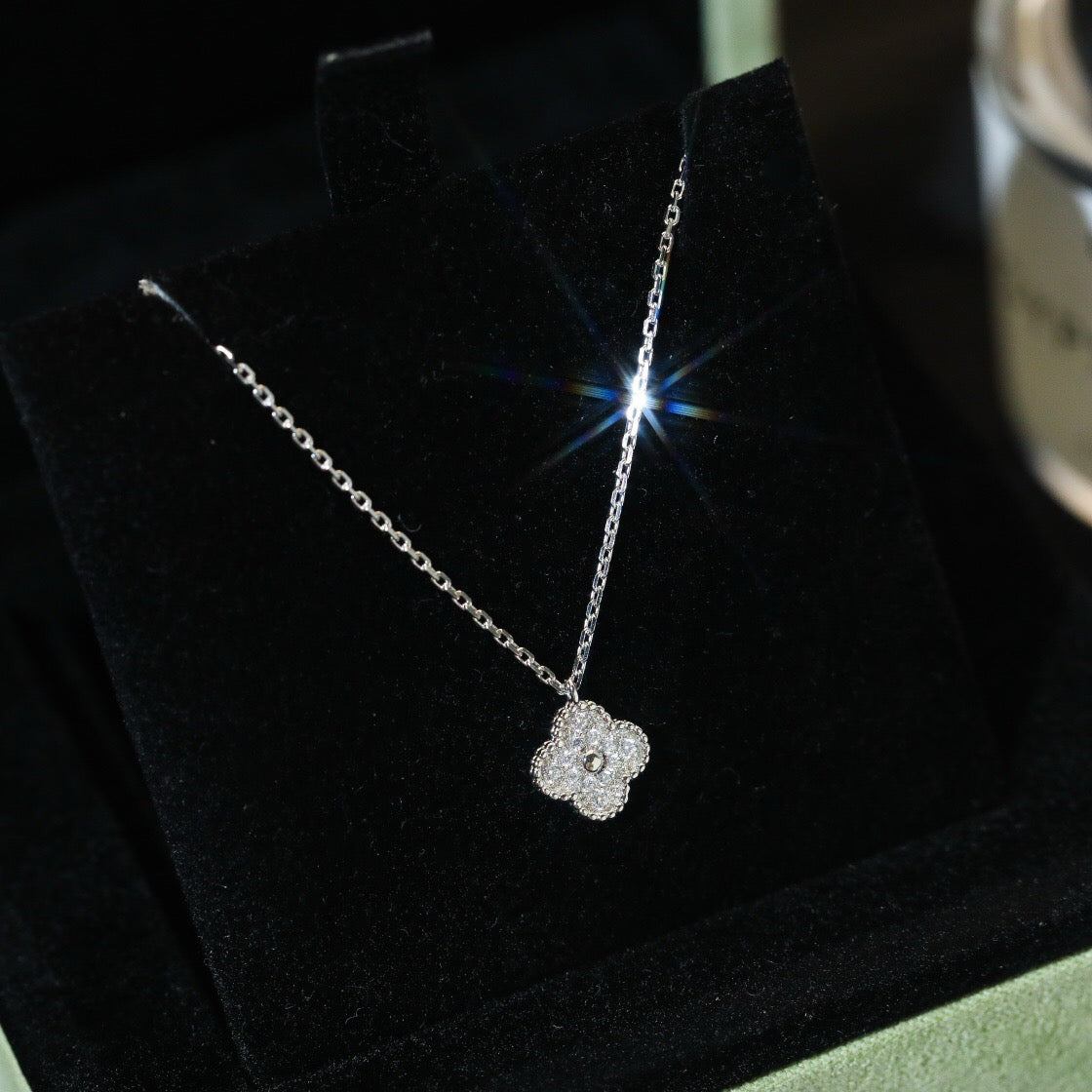 [Eterna Jewels]KLEEBRETT-MINI-ANHÄNGER 9,5 MM MIT DIAMANTEN