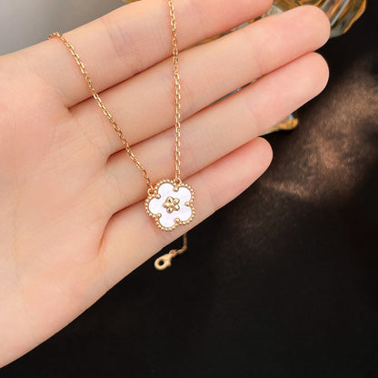 [Eterna Jewels]LUCKY WEISSE PERLMUTT PFLAUMENBLÜTEN-HALSKETTE