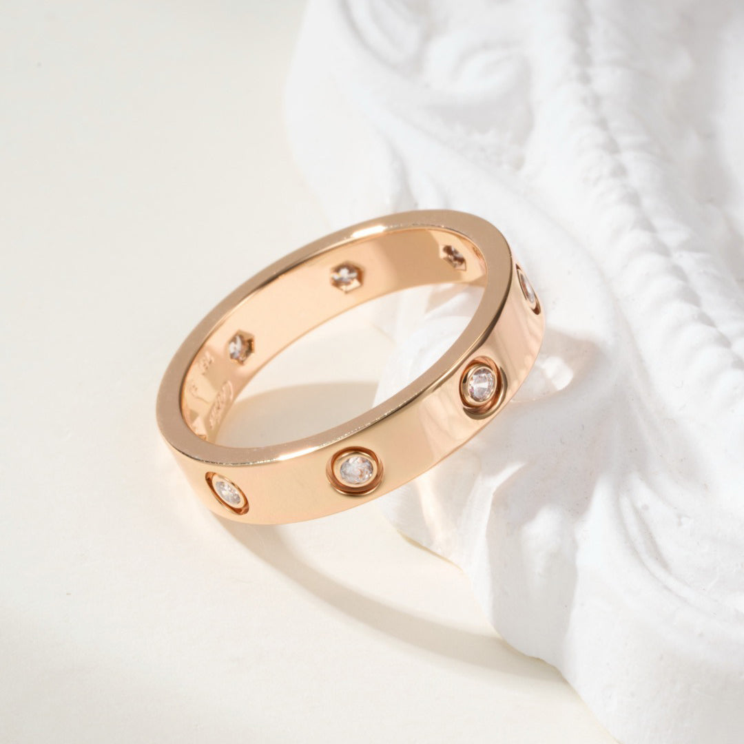 [Eterna Jewels]LOVE 4MM 8 DIAMOND RING