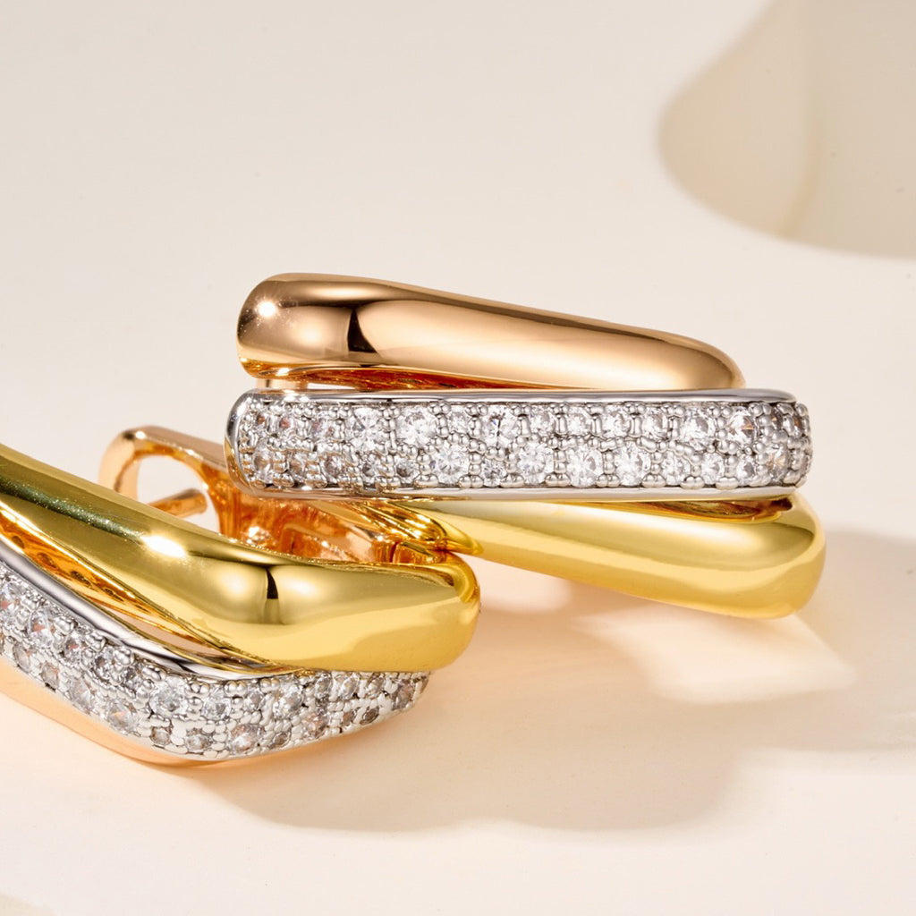 [Eterna Jewels]TRINITY HALF DIAMOND  CUSHION EARRINGS