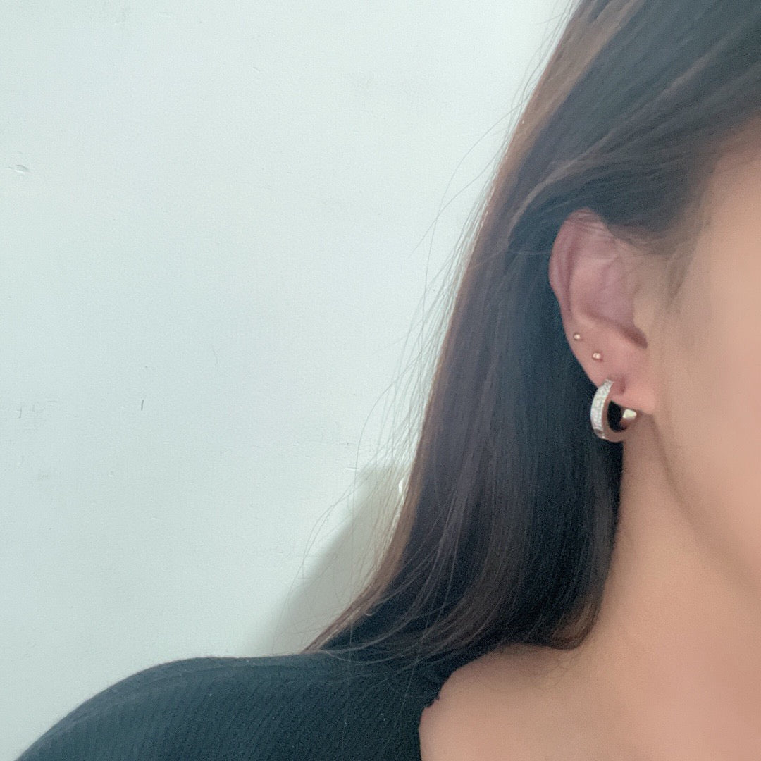 [Eterna Jewels]LOVE 5.5MM DIAMOND PAVED EARRINGS