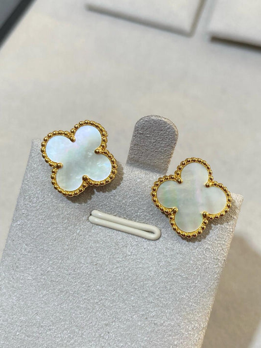 [Eterna Jewels] クローバー ラージ (20mm) 1モチーフ ホワイト マザー オブ パール スタッドピアス