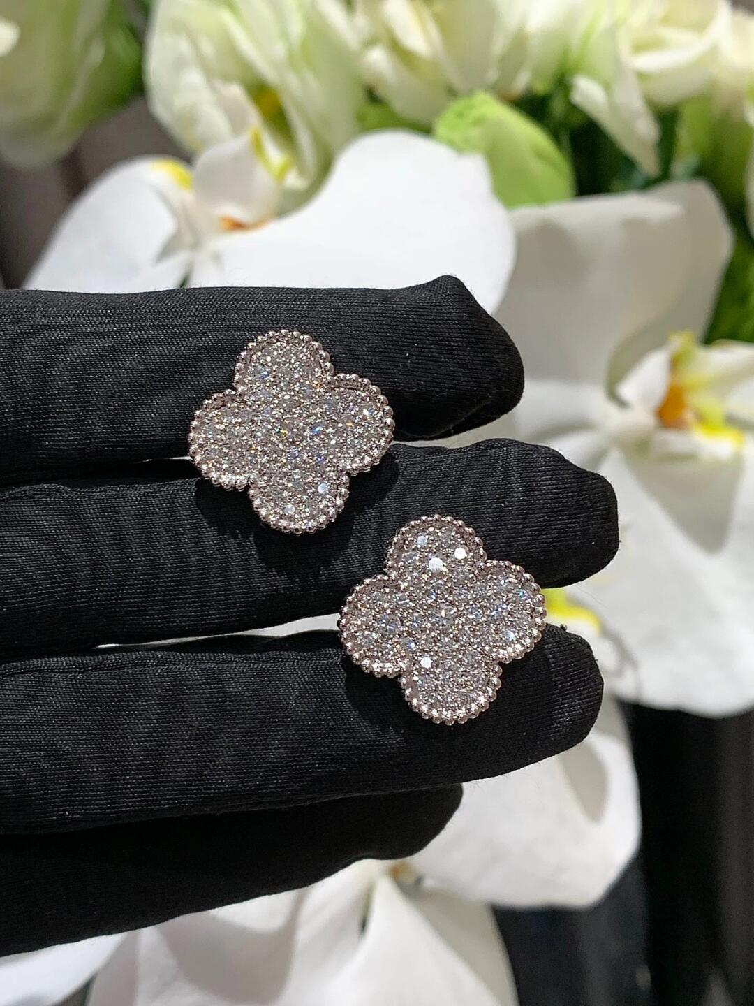[Eterna Jewels]KLEEBRIEBEN-OHRRINGE 20MM MIT DIAMANTEN IN SILBER