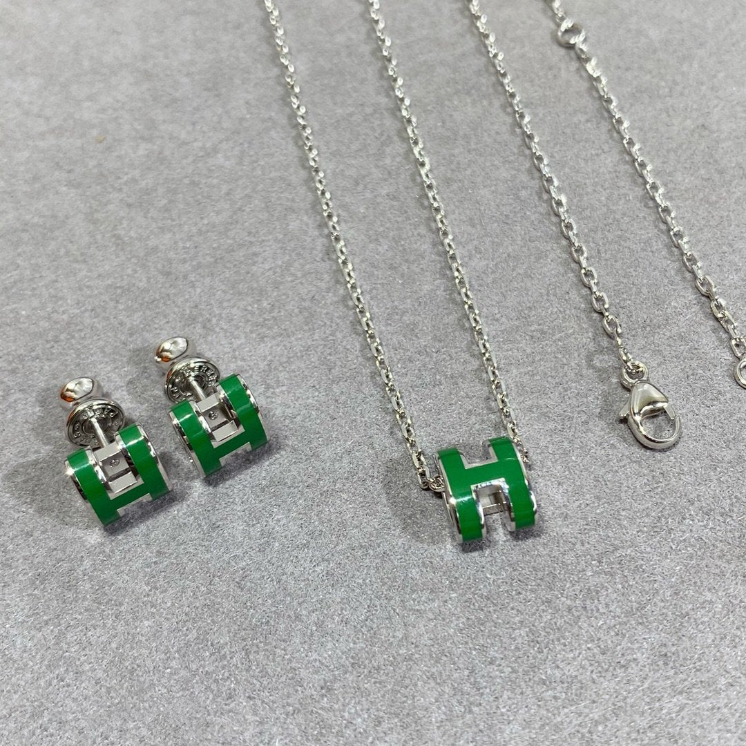 [エターナジュエルズ] POP H グリーンネックレス シルバーアンドゴールド