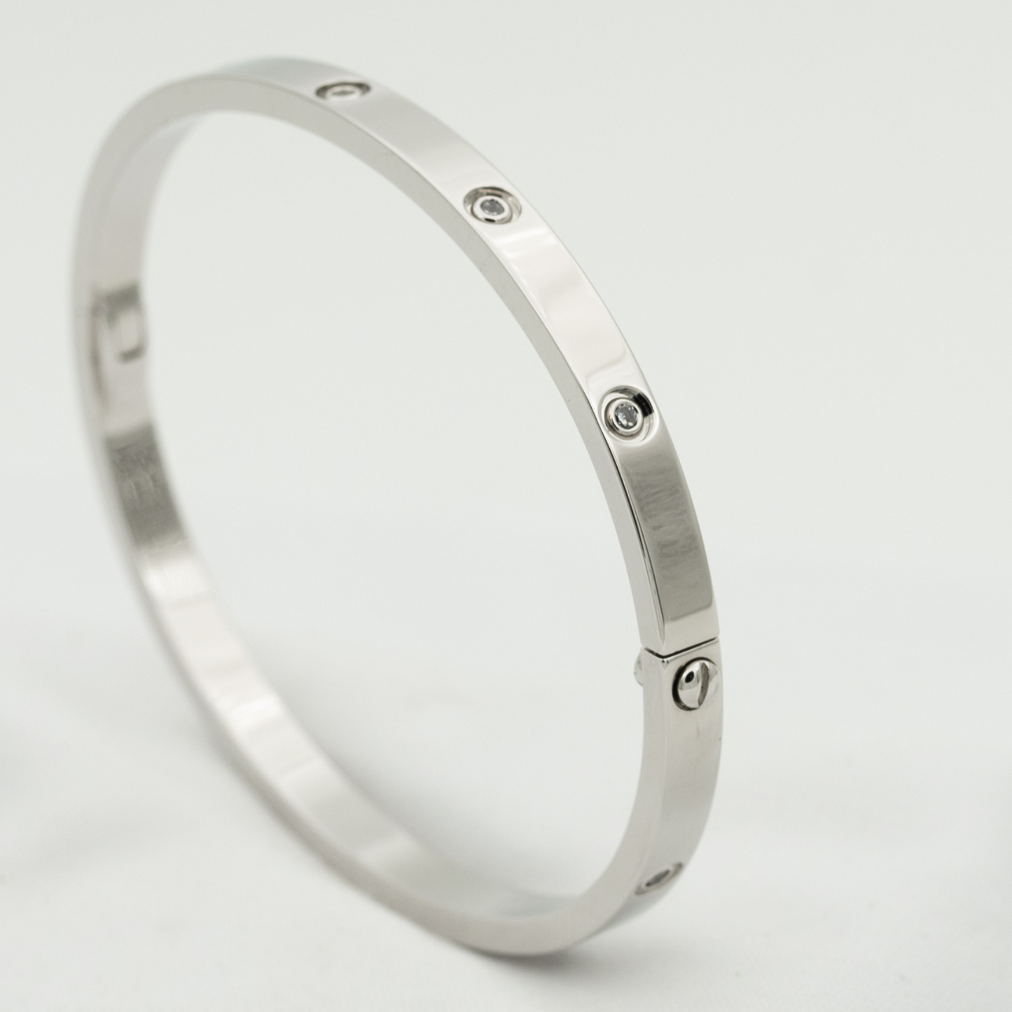 [エテルナジュエルズ]LOVEブレスレット 3.65mm 10ダイヤモンド