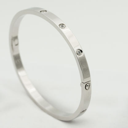 [エテルナジュエルズ]LOVEブレスレット 3.65mm 10ダイヤモンド