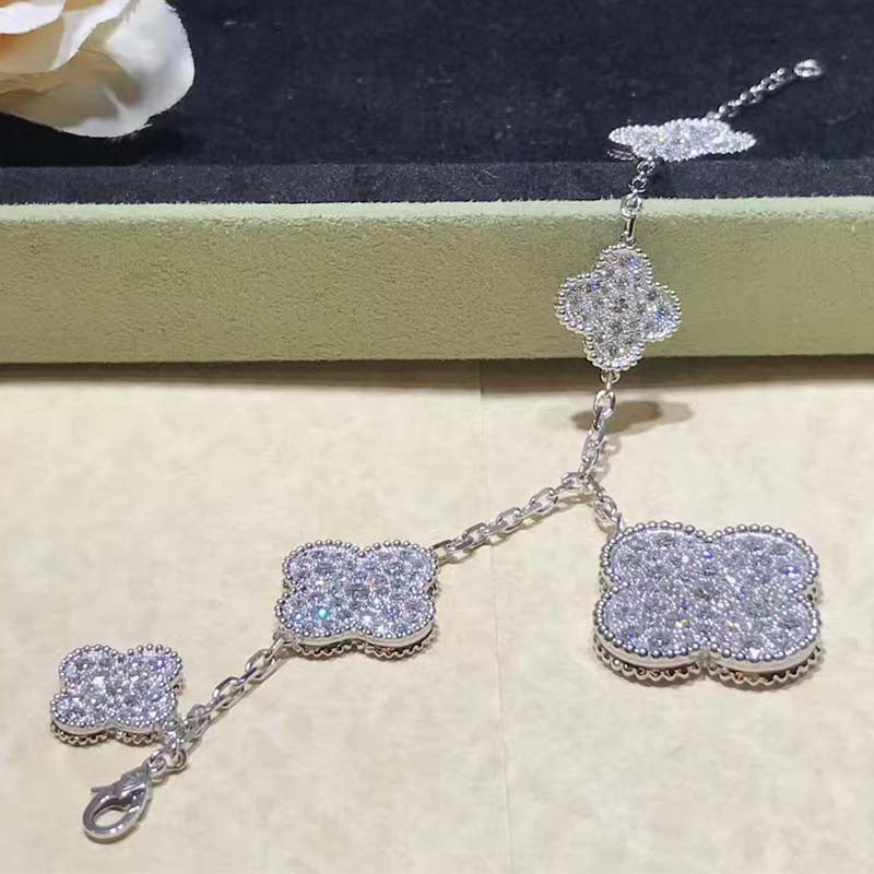 [Eterna Jewels]クローバー 6モチーフ シルバーダイヤモンドブレスレット
