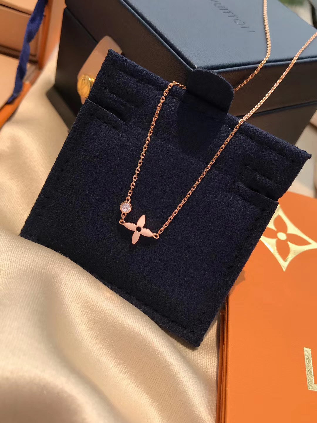 [Eterna Jewels]BLOSSOM ANHÄNGER ROSÉGOLD UND DIAMANT
