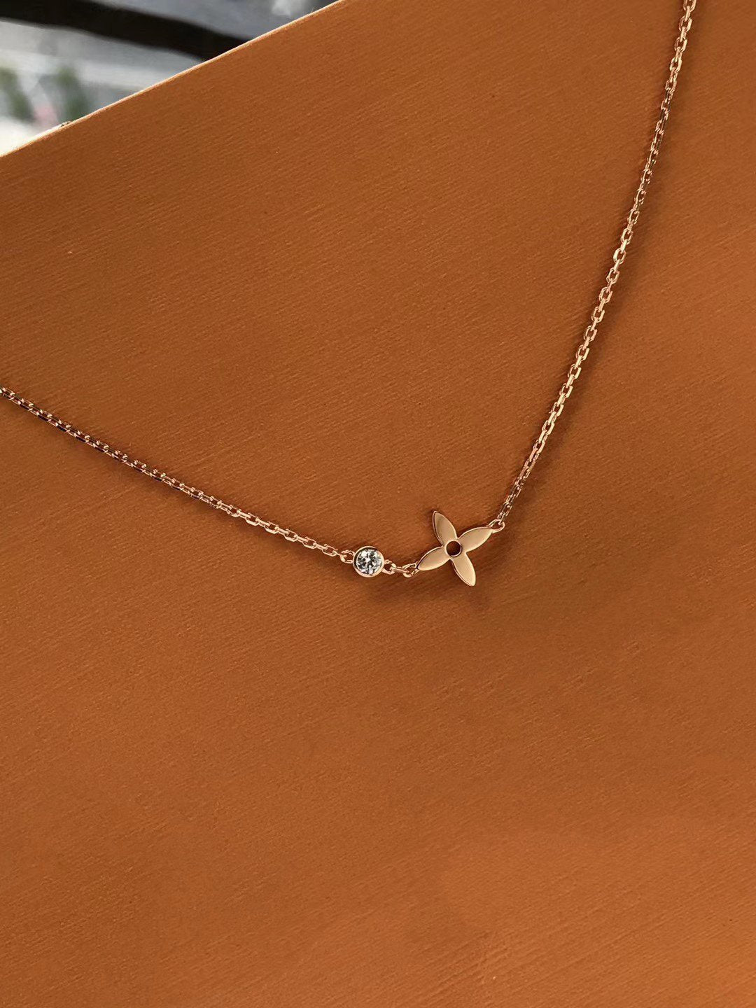 [Eterna Jewels]BLOSSOM ANHÄNGER ROSÉGOLD UND DIAMANT