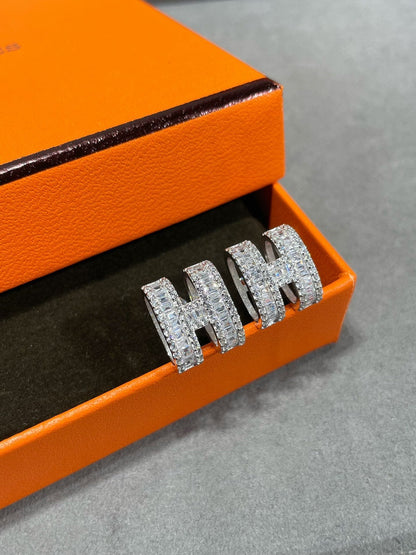 [Eterna Jewels]Ohrstecker H mit Silber-Diamanten