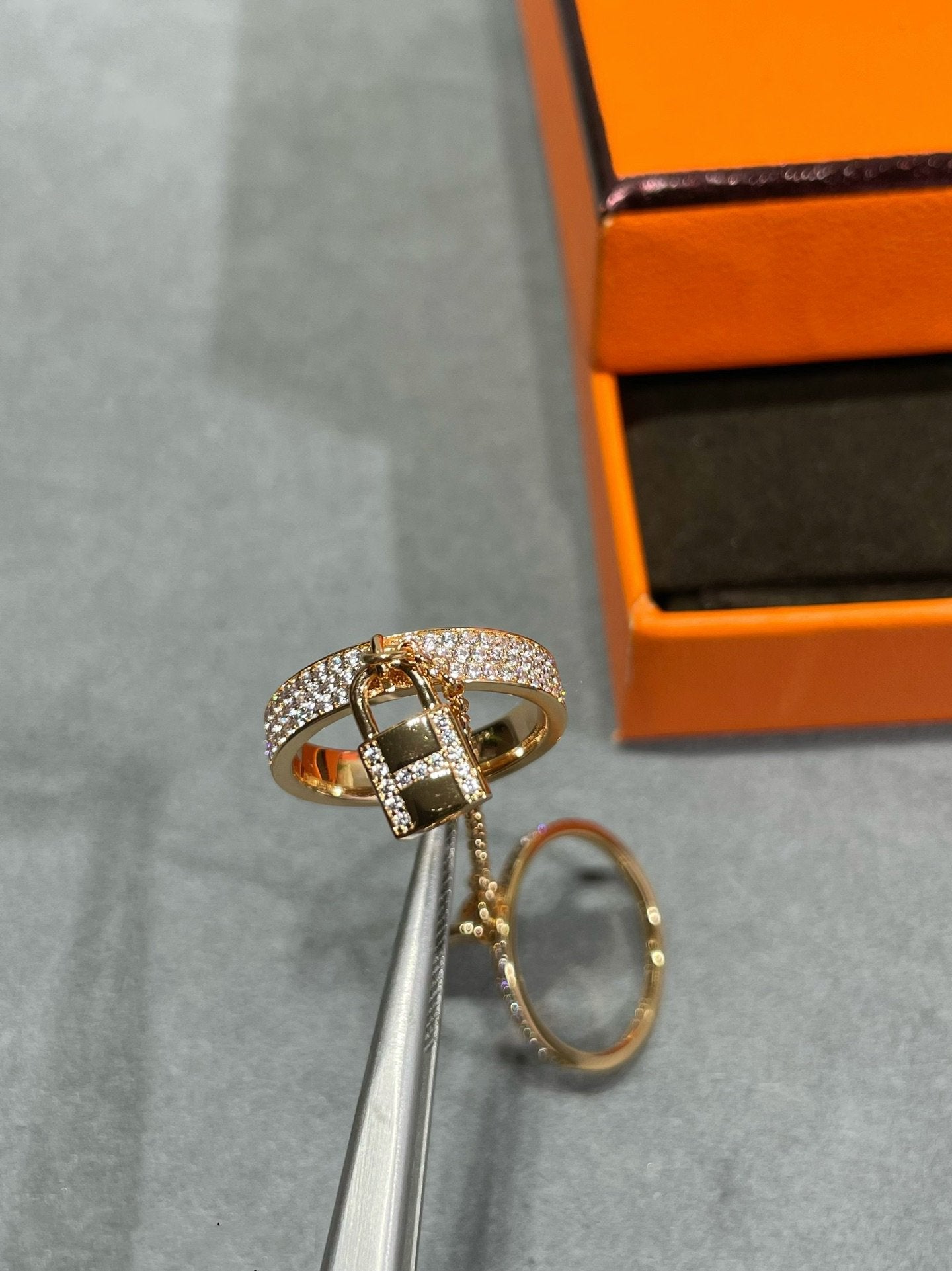 [Eterna Jewels]HM KELLY CLOCHETTE DOPPELRING AUS MIT DIAMANTEN