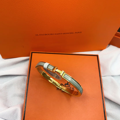[Eterna Jewels]KLASSISCHES HM CLIC GRÜN 8MM EMAILLE ARMBAND
