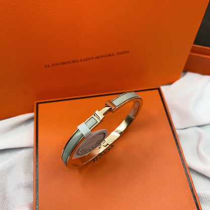 [Eterna Jewels]KLASSISCHES HM CLIC GRÜN 8MM EMAILLE ARMBAND