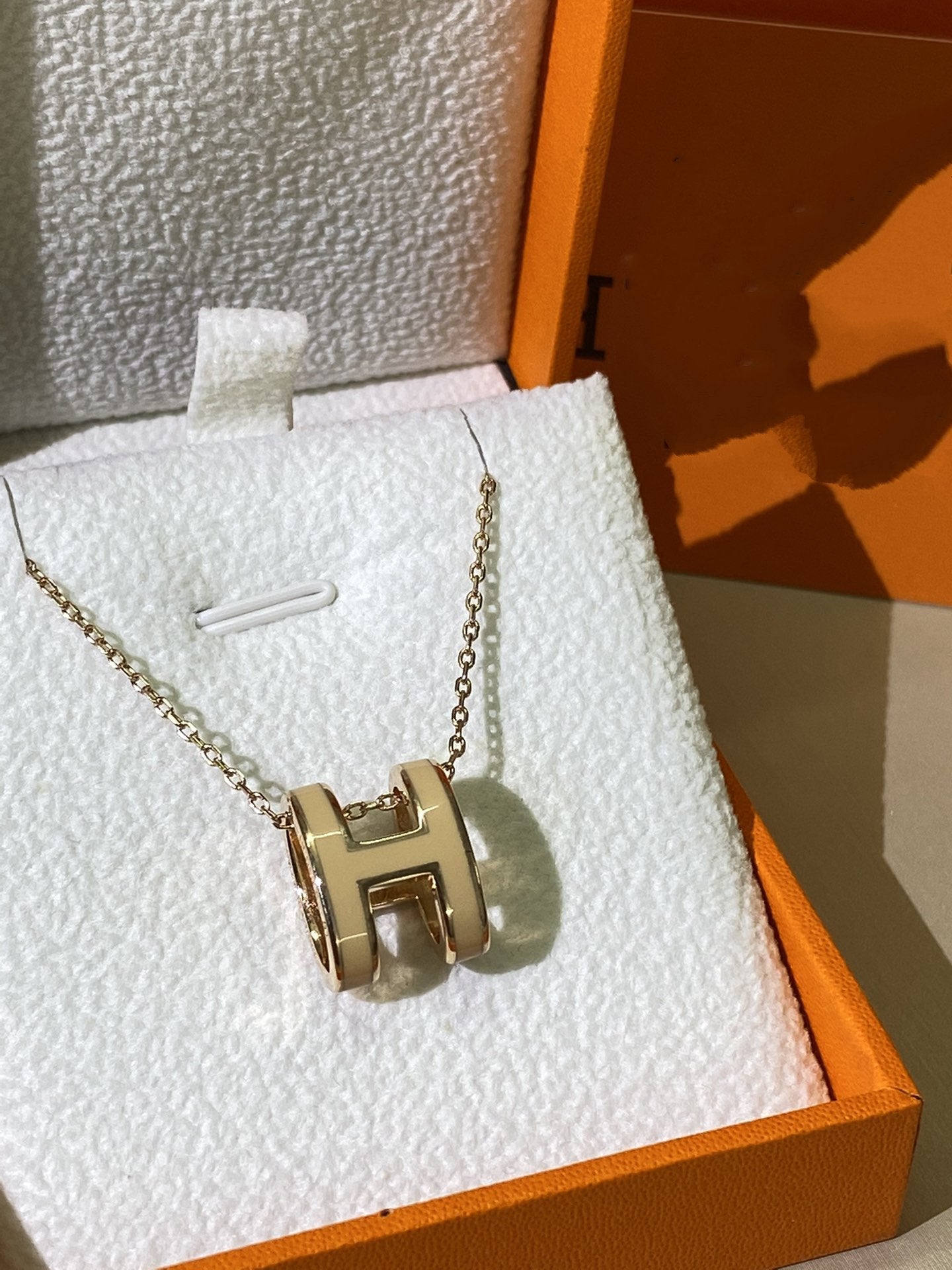 [Eterna Jewels] HM CLIC GELB EMAILLE GOLD HALSKEТTE