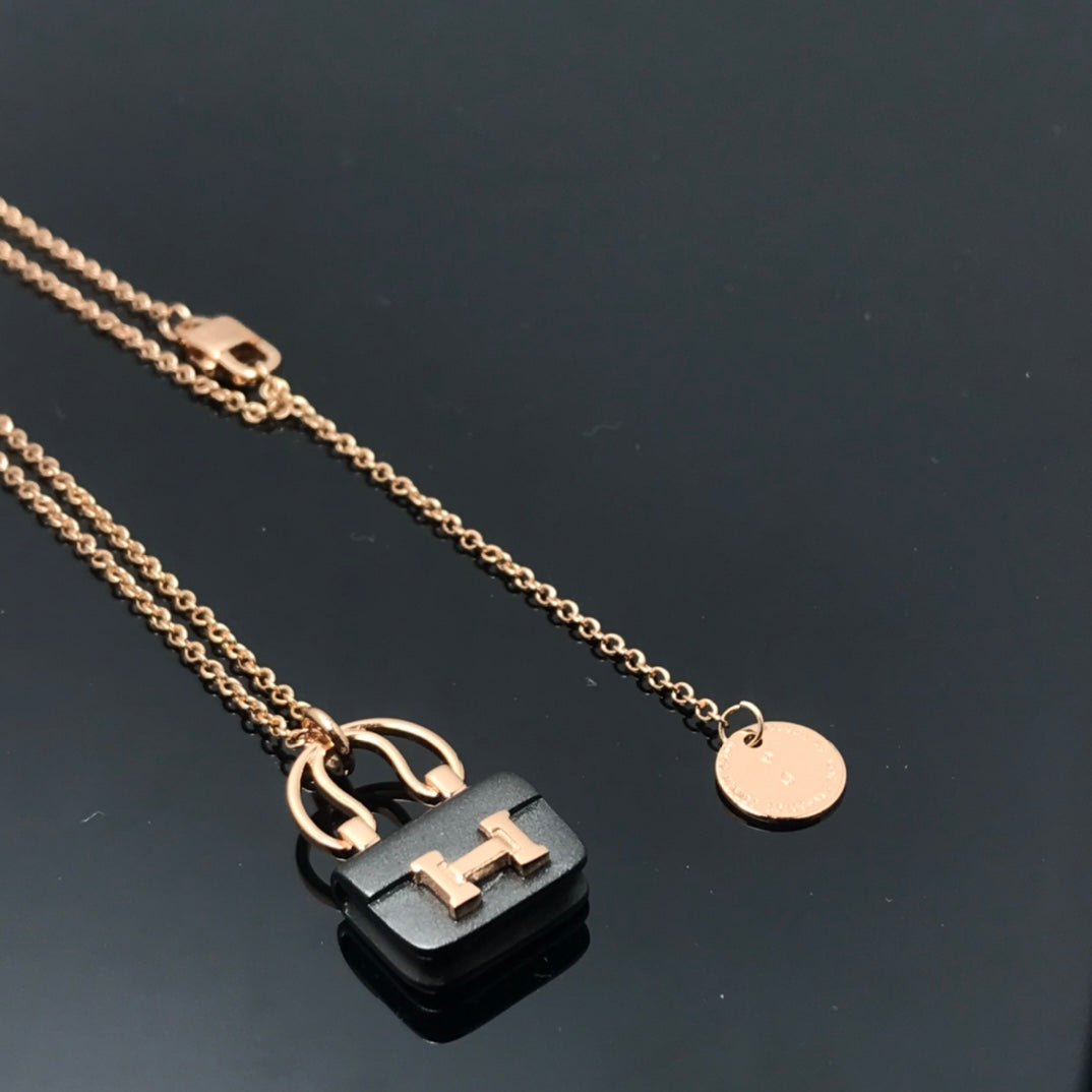 [Eterna Jewels]ウィメンズ HM アミュレット コンスタンス ペンダント ネックレス