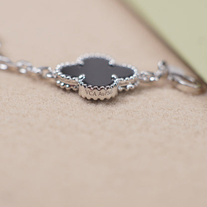 [Eterna Jewels] CLOVER 5 MOTIF ONYX-ARMBANDKOLLEKTION