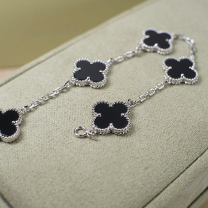 [Eterna Jewels] CLOVER 5 MOTIF ONYX-ARMBANDKOLLEKTION