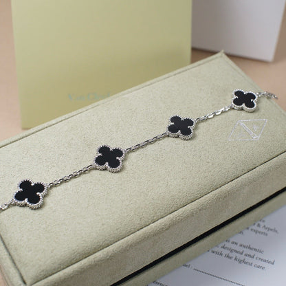 [Eterna Jewels] CLOVER 5 MOTIF ONYX-ARMBANDKOLLEKTION
