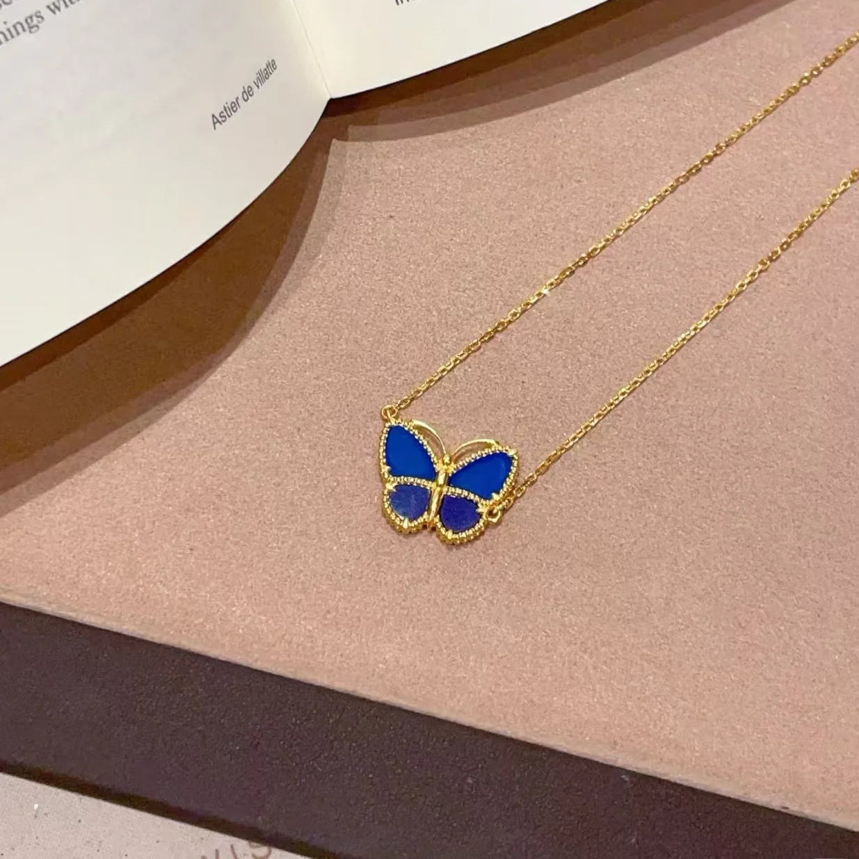 [Eterna Jewels] 2026 NEUE GLÜCKS-SCHMETTERLING 1 MOTIV HALSKETTE