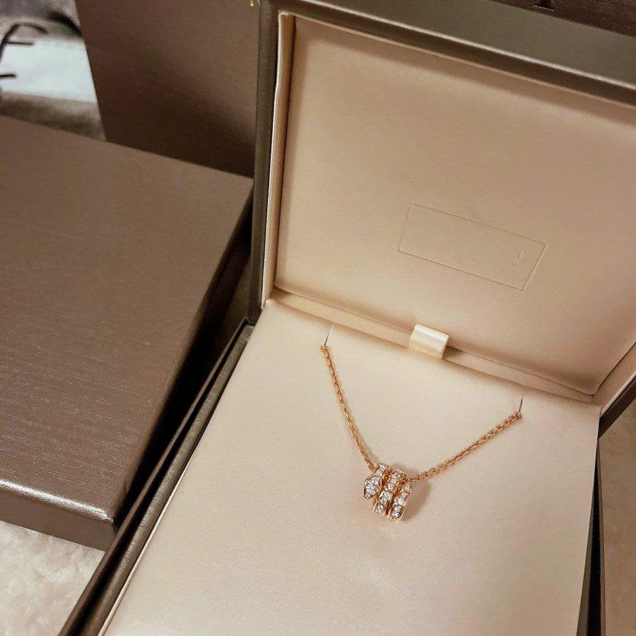 [エテルナジュエルズ]SERPENTI ピンクゴールドネックレス ダブルリング ダイヤモンド