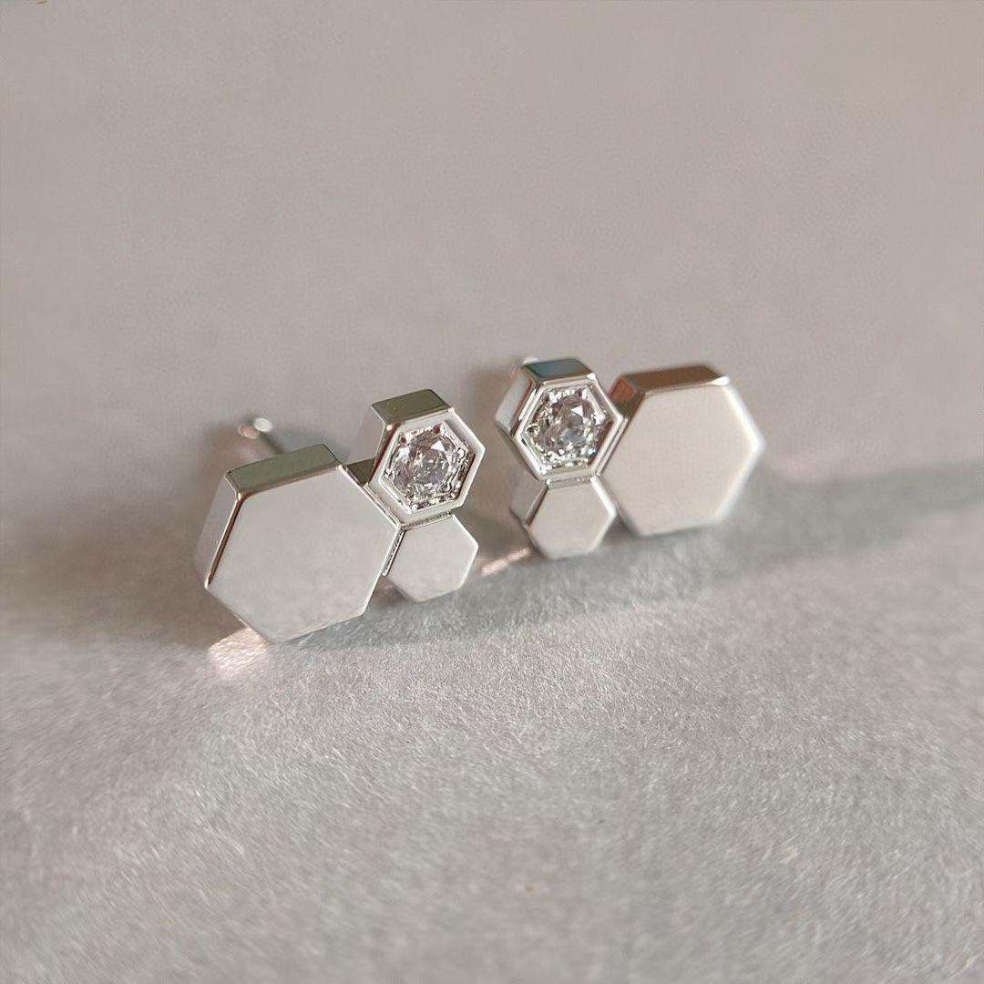 [エターナ ジュエルズ]BEE LOVE シルバーダイヤモンドピアス