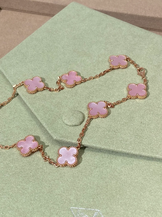 [Eterna Jewels Schmuck] Rosa Halskette mit zehn Kleeblatt-Designs