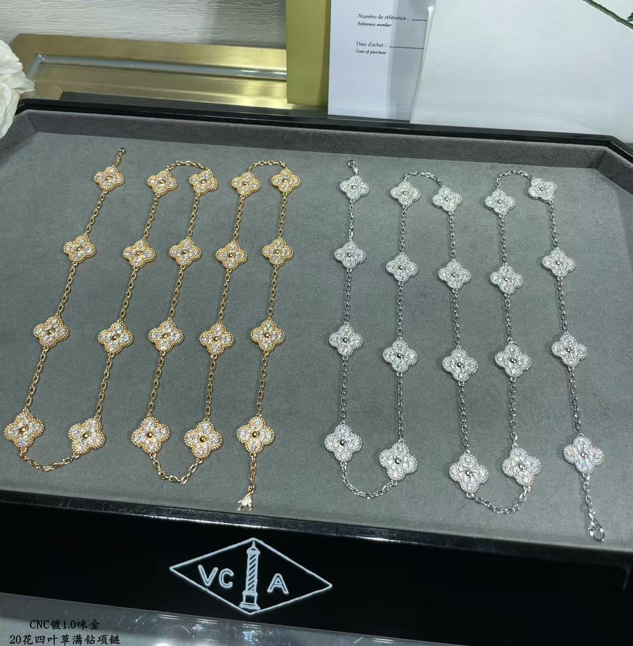 [Eterna Jewels]KLEE-HALSKETTE MIT 20 MOTIVEN UND VOLLBESATZ
