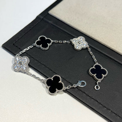 [Eterna Jewels] CLOVER 5 MOTIF ONYX-ARMBANDKOLLEKTION