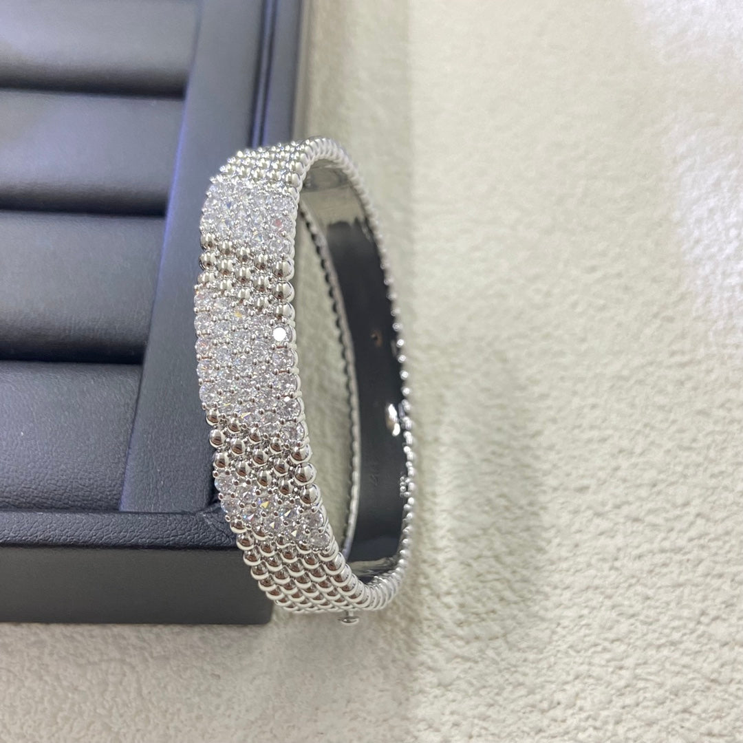 [Eterna Jewels]  FÜNFREIHIGES DIAMANTARMREIF