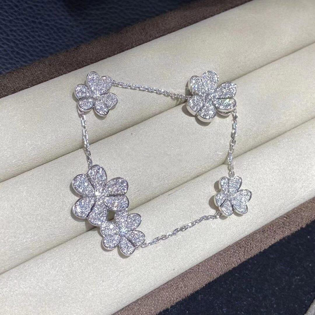 [Eterna Jewels]FRIVOLE SILBERNES ARMBAND MIT 5 BLÜTEN