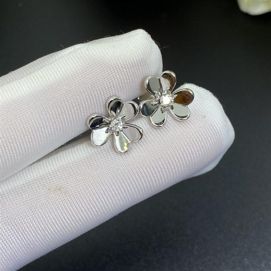 [Eterna Jewels]フリヴォールミニシルバーフラワーイヤリング