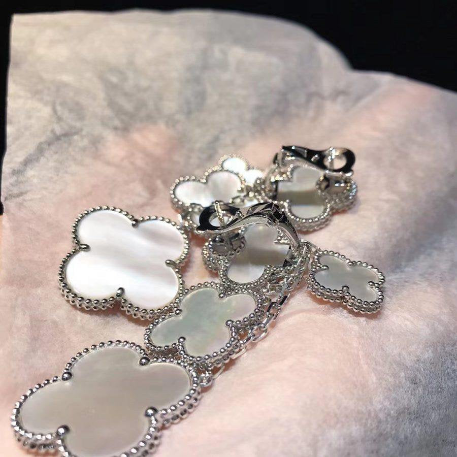 [Eterna Jewels]KLEEBÜRCHEN OHRRINGE WEISSE MOP 4 MOTIVE SILBER