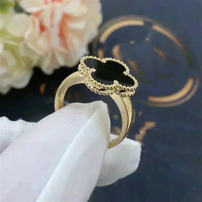 [Eterna Jewels]KLEEBBLATT ONYX-RING
