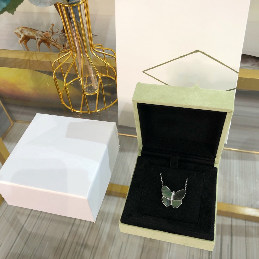 [Eterna Jewels]GROSSER SCHMETTERLING-ANHÄNGER SILBERNE DIAMANTENHALSKETTE