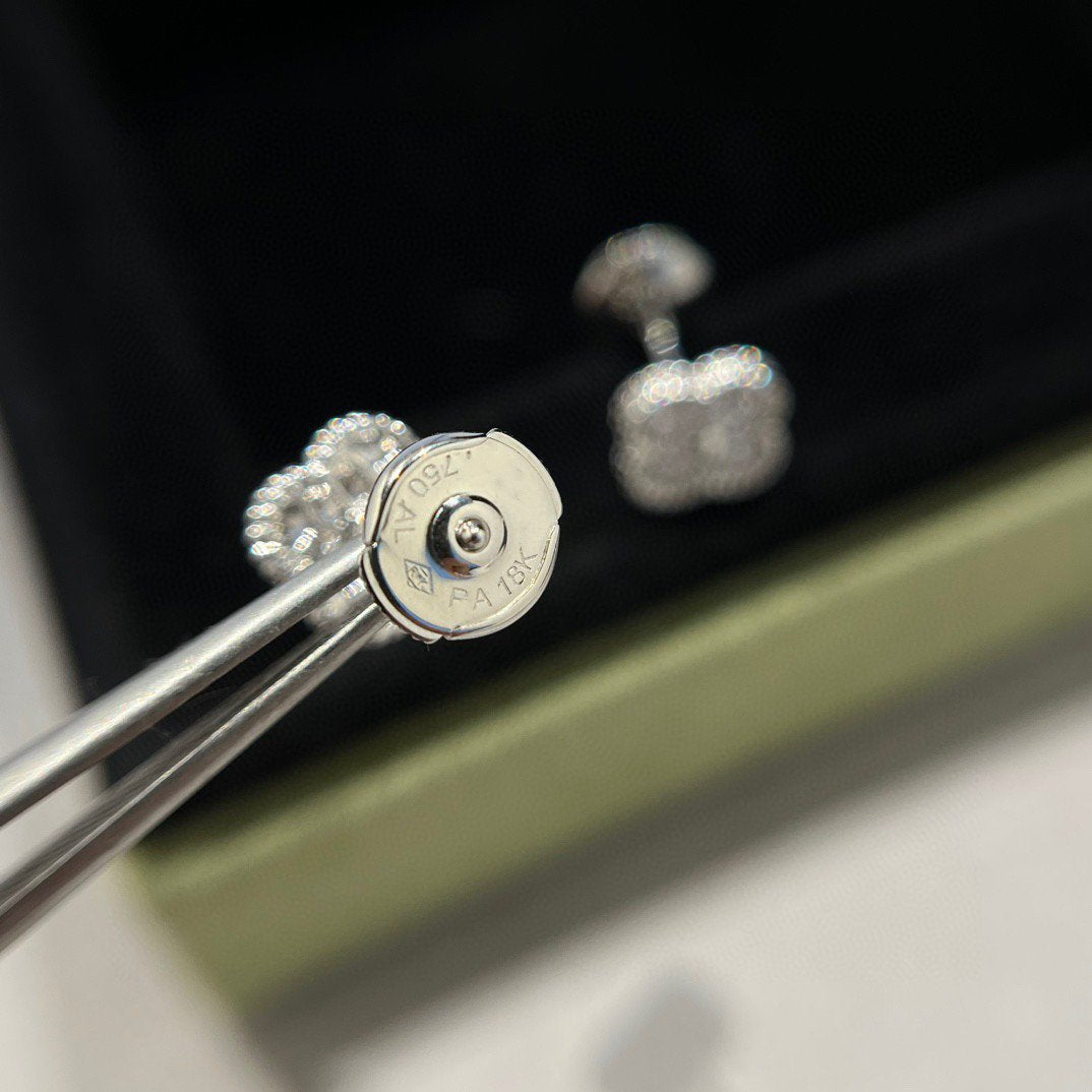 [Eterna Jewels]KLEEBRETT MINI DIAMANT OHRSTECKER