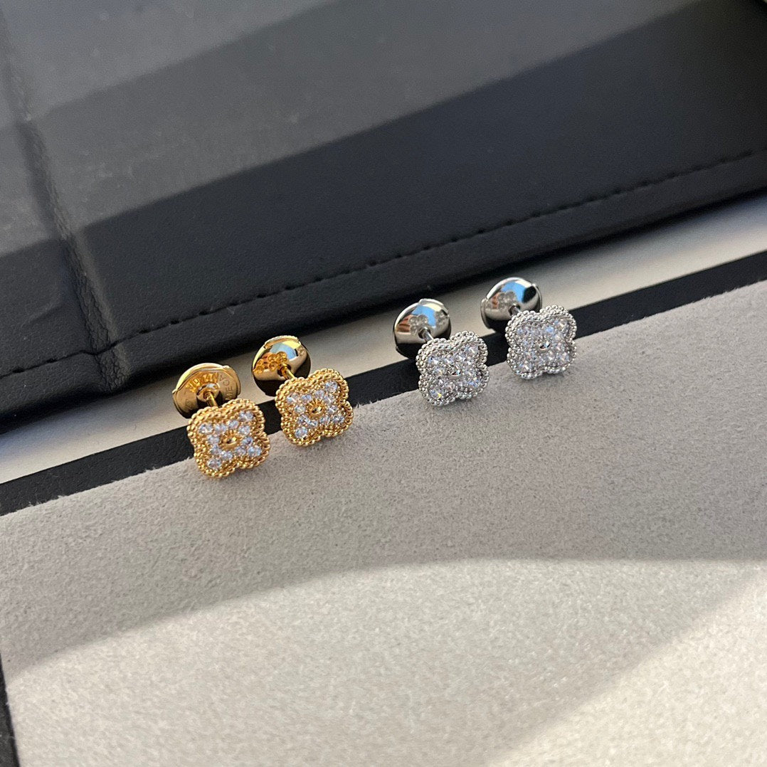 [Eterna Jewels]KLEEBRETT MINI DIAMANT OHRSTECKER