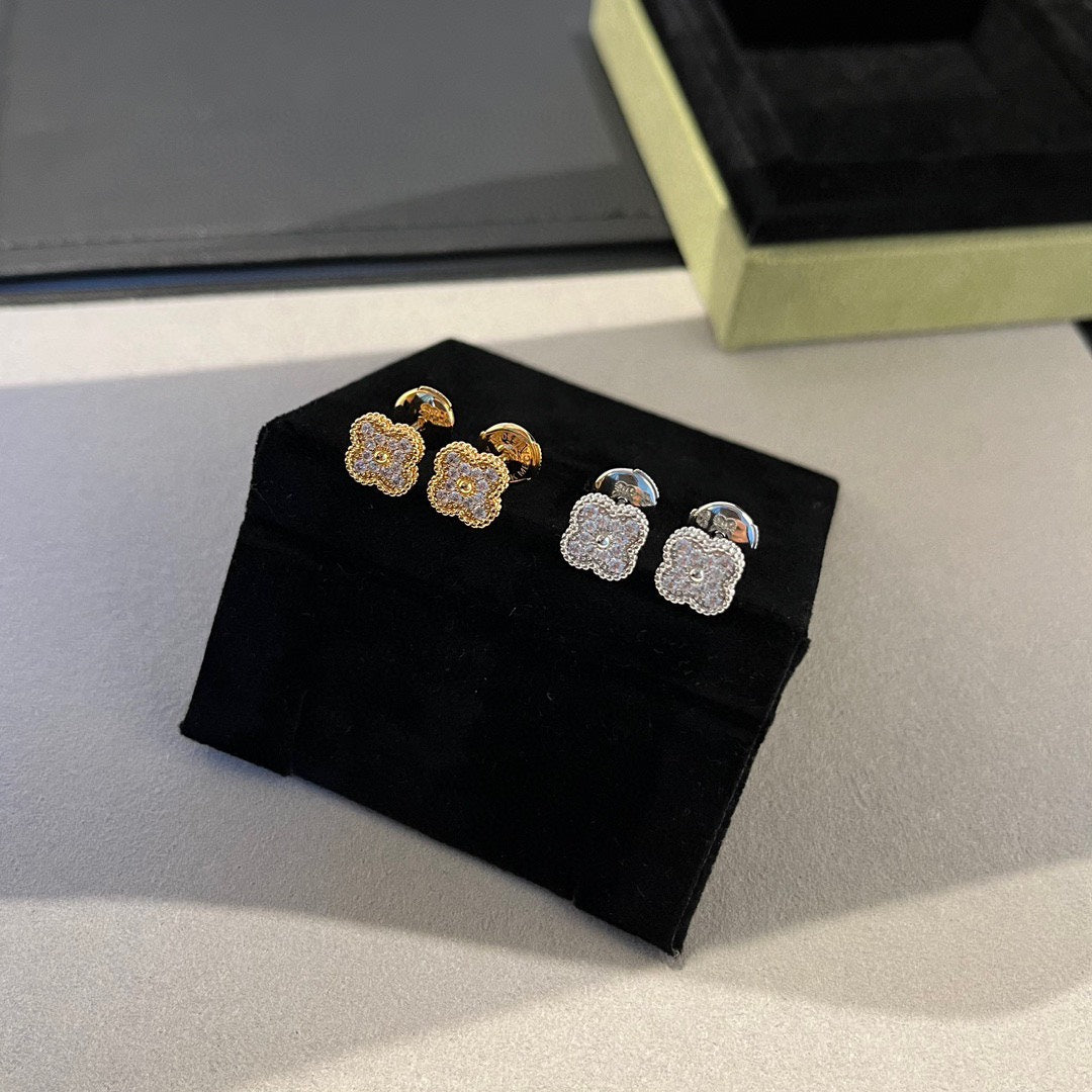 [Eterna Jewels]KLEEBRETT MINI DIAMANT OHRSTECKER
