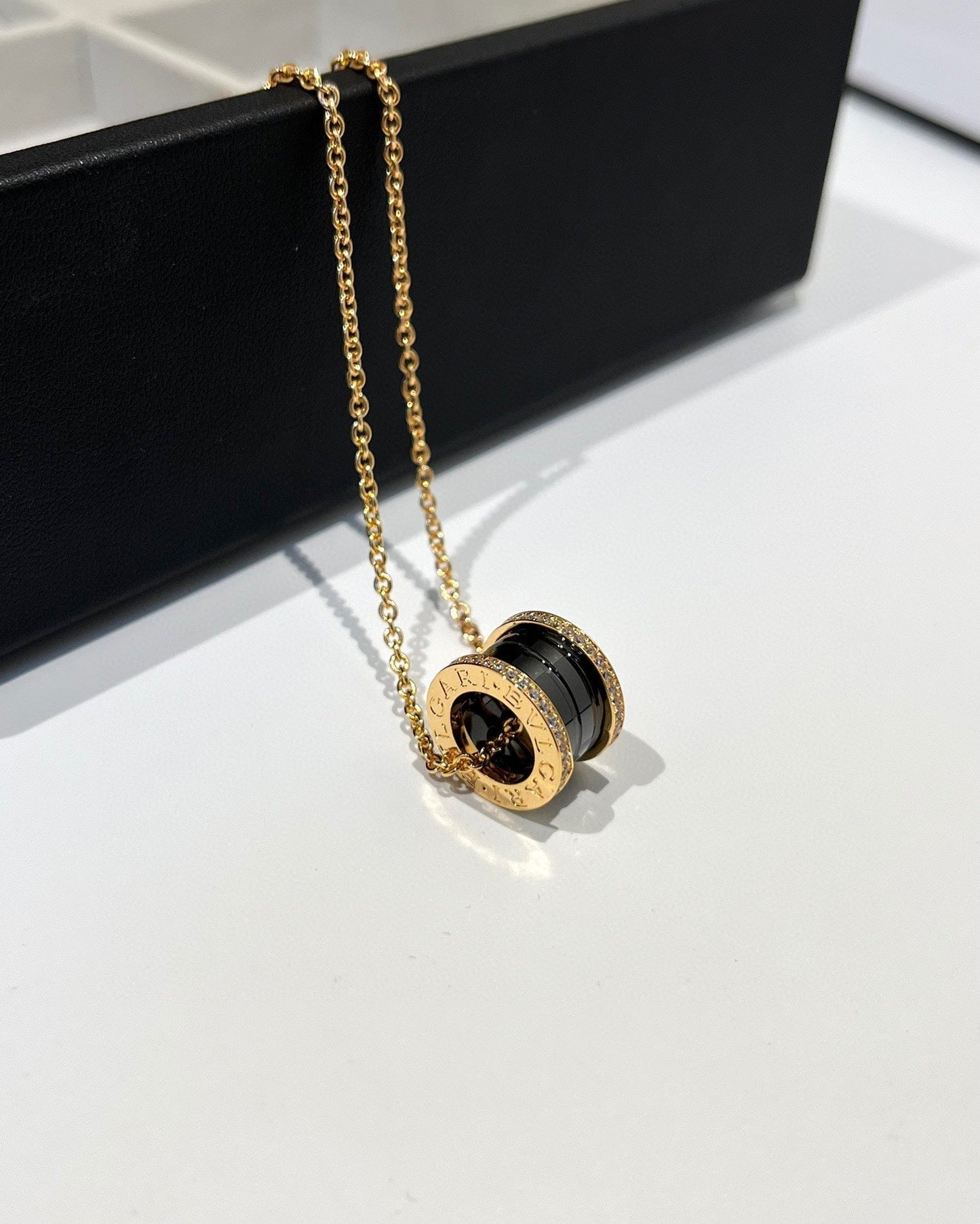 [Eterna Jewels]ZERO 1 HALSKETTE AUS SCHWARZER KERAMIK UND DIAMANTEN IN ROSÉGOLD